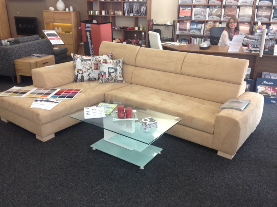 Sedací souprava Sevilla český výrobce Böhm Jihlava vystaveno v showroom Jitona nábytek obchodní dům DON HANY nábytek matrace Hradec Králové Sedací souprava Sevilla český výrobce Böhm Jihlava vystaveno v showroom Jitona nábytek obchodní dům DON HANY nábytek matrace Hradec Králové